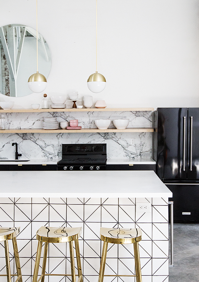 black and white kitchen with open shelves 