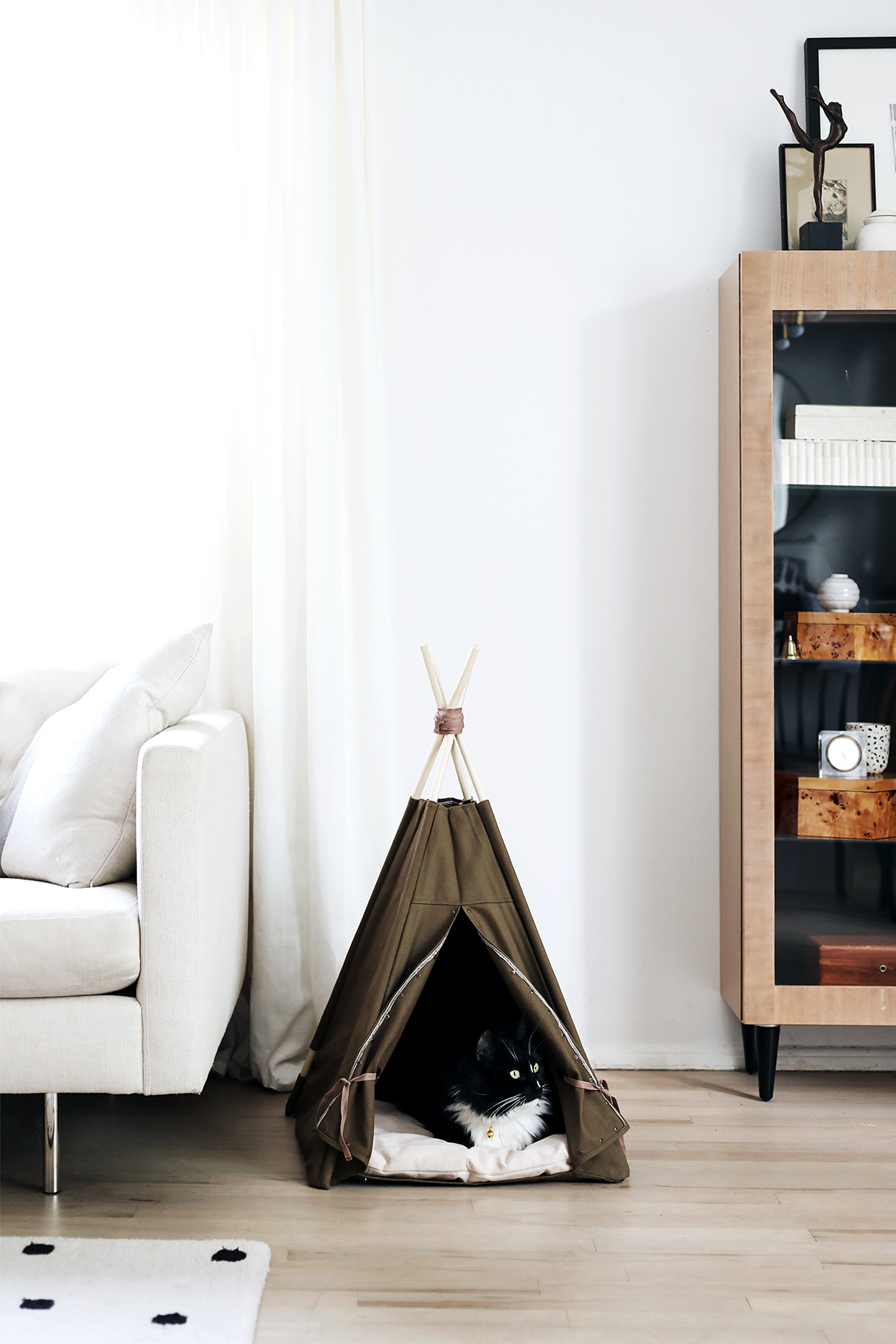 cat teepee from tuft + paw