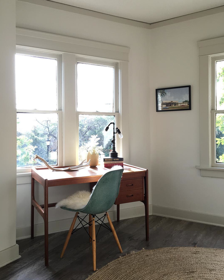 simple vintage office with eames chair via @citysage