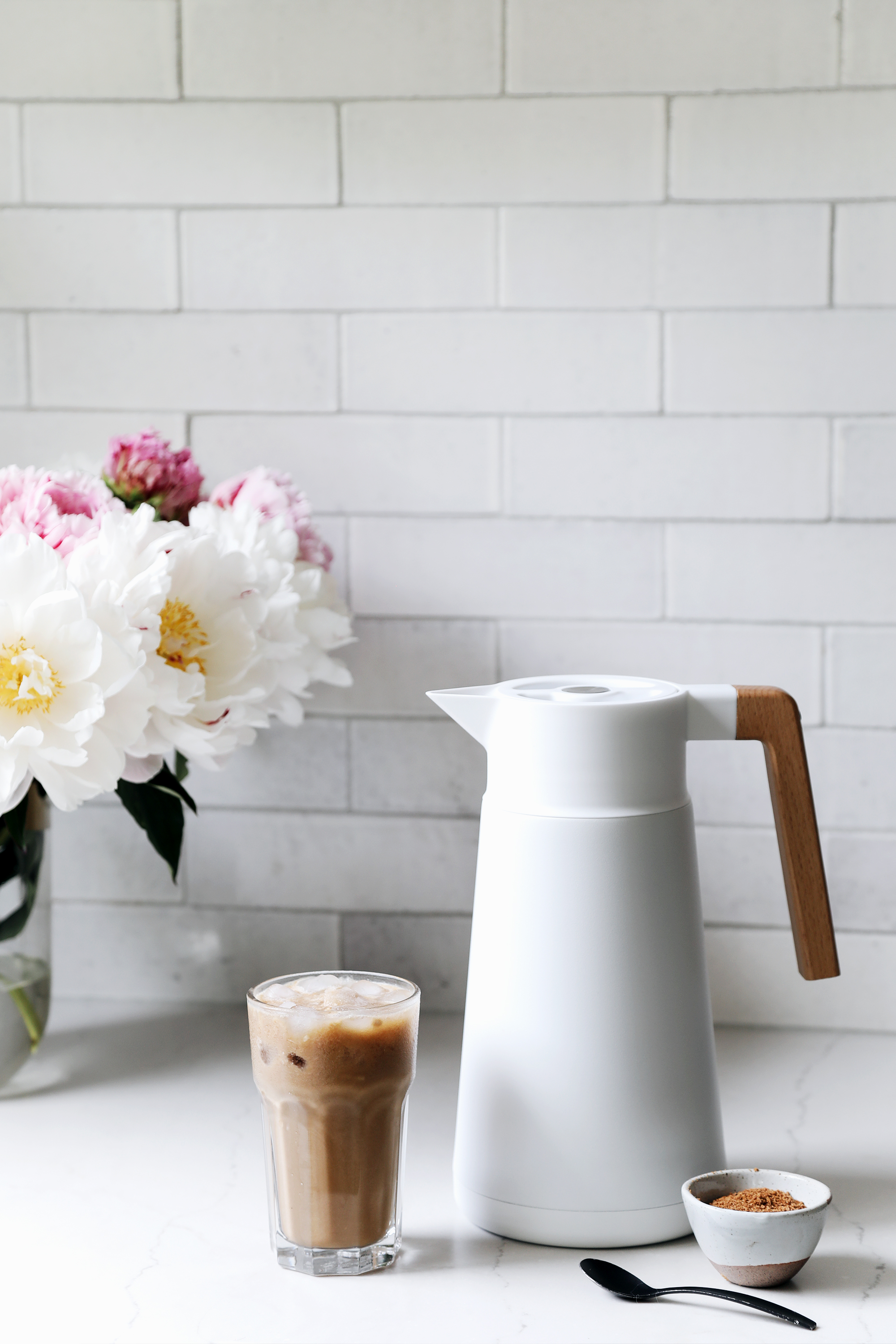 minimalist modern coffee carafe