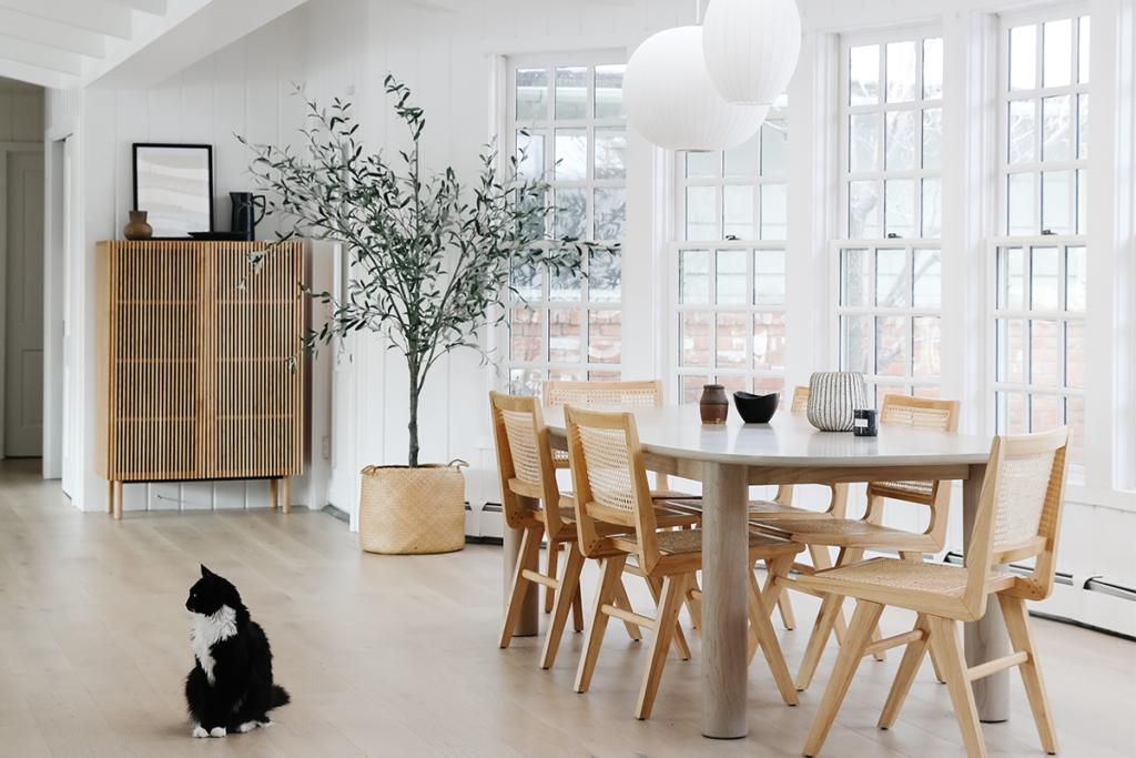 Japandi Dining Room Decor for Warm Modern Style - Anne Sage